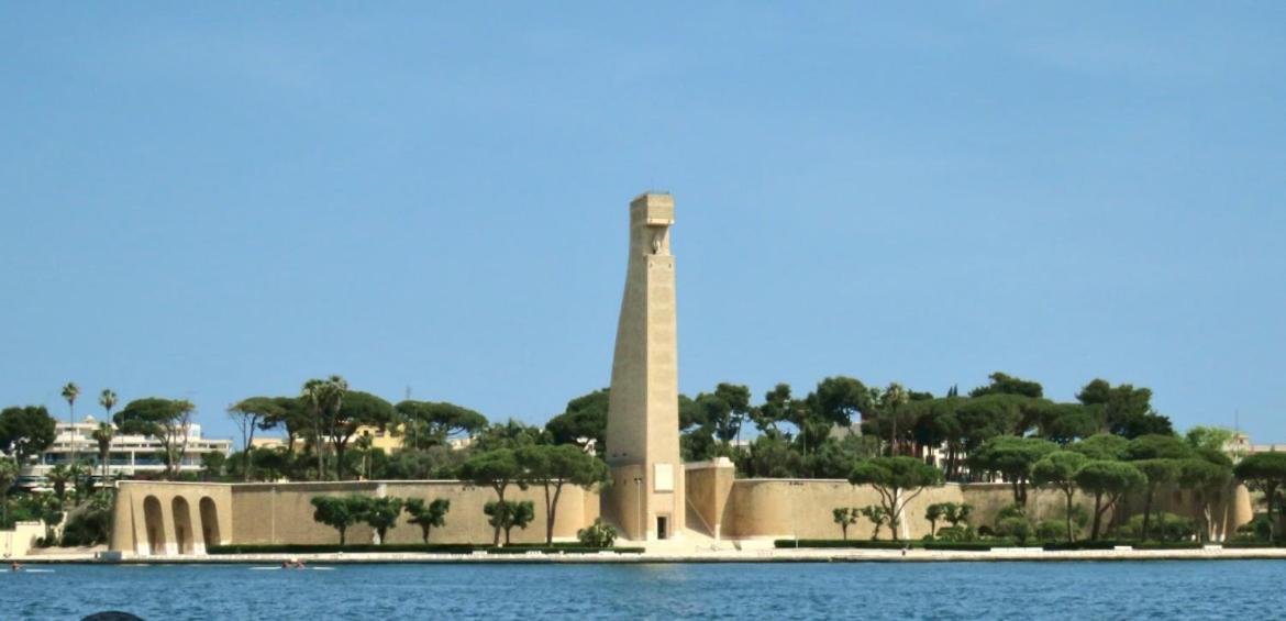 Flora House Ξενοδοχείο Μπρίντιζι Εξωτερικό φωτογραφία
